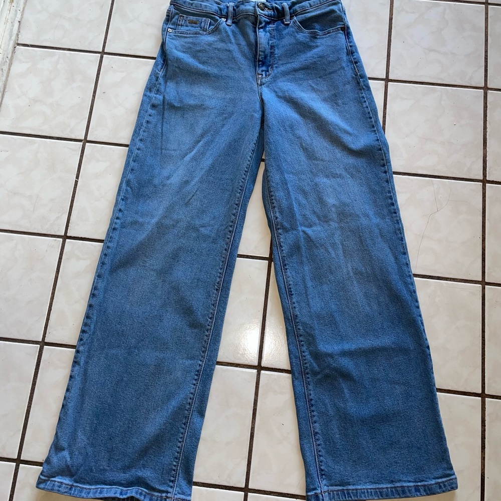 Like new Nine West Wide-Leg Jeans in Classic Blue, Sz 4